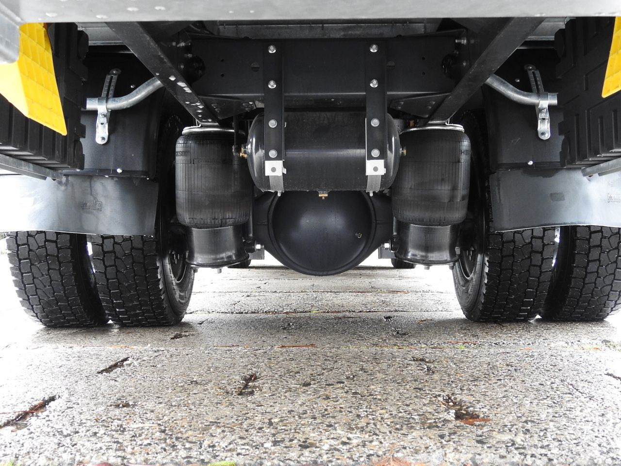 Crédit-bail de IVECO EUROCARGO 120-250 NEW TARPAULIN LIFT 18 PALLETS WEBASTO CRUISE CONTROL AIR CONDITIONING LED LIGHTS PNEUMATICS AUTOMATIC TRANSMISSION HI-MATIC 250HP IVECO EUROCARGO 120-250 NEW TARPAULIN LIFT 18 PALLETS WEBASTO CRUISE CONTROL AIR CONDITIONING LED LIGHTS PNEUMATICS AUTOMATIC TRANSMISSION HI-MATIC 250HP: photos 41