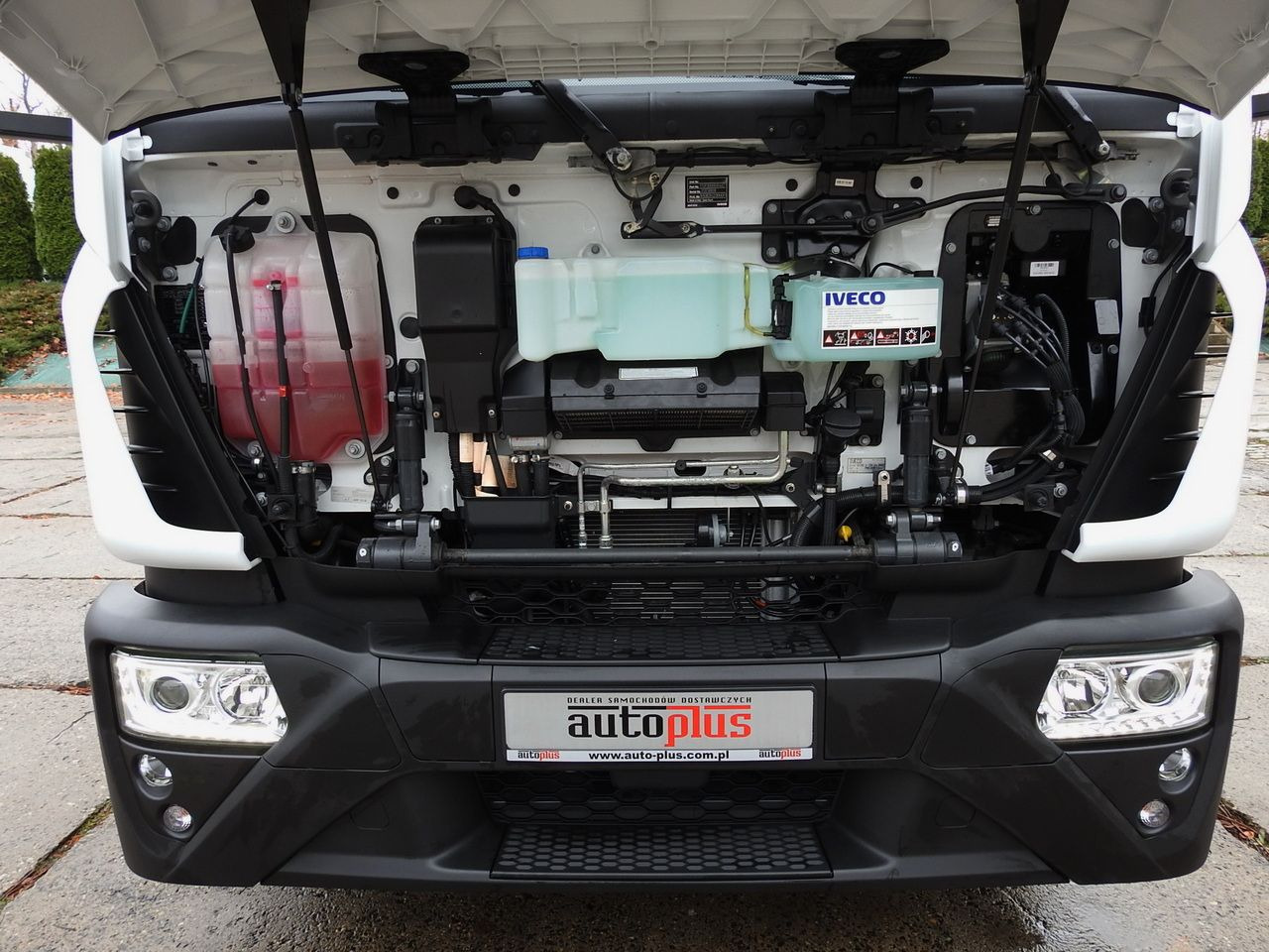 Crédit-bail de IVECO EUROCARGO 120-250 NEW TARPAULIN LIFT 18 PALLETS WEBASTO CRUISE CONTROL AIR CONDITIONING LED LIGHTS PNEUMATICS AUTOMATIC TRANSMISSION HI-MATIC 250HP IVECO EUROCARGO 120-250 NEW TARPAULIN LIFT 18 PALLETS WEBASTO CRUISE CONTROL AIR CONDITIONING LED LIGHTS PNEUMATICS AUTOMATIC TRANSMISSION HI-MATIC 250HP: photos 25