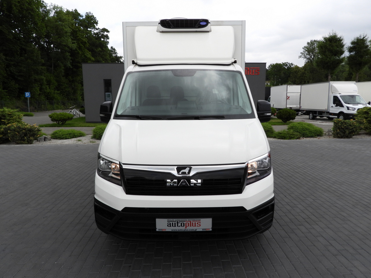 MAN TGE 3.180 REGRIGERATOR BOX 0*C CRUISE CONTROL TWIN WHEELS AIR CONDITIONING 180HP - Utilitaire frigorifique: photos 5 MAN TGE 3.180 REGRIGERATOR BOX 0*C CRUISE CONTROL TWIN WHEELS AIR CONDITIONING 180HP - Utilitaire frigorifique: photos 5