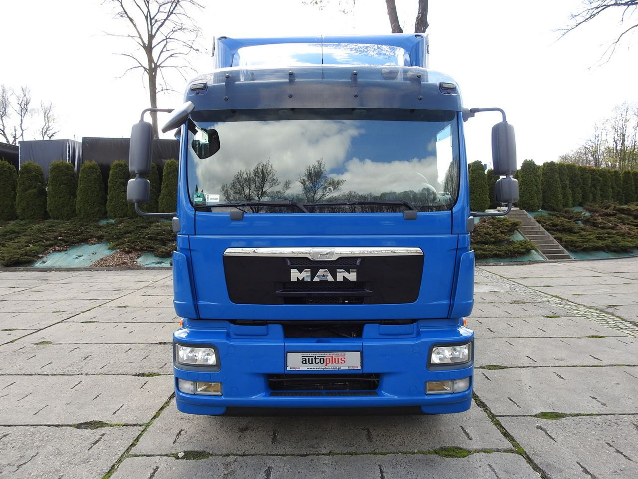 MAN TGM 15.290 TARPAULIN LIFT 18 PALLETS CRUISE CONTROL TWIN WHEELS AIR CONDITIONING 290HP - Utilitaire rideaux coulissants (PLSC): photos 5 MAN TGM 15.290 TARPAULIN LIFT 18 PALLETS CRUISE CONTROL TWIN WHEELS AIR CONDITIONING 290HP - Utilitaire rideaux coulissants (PLSC): photos 5