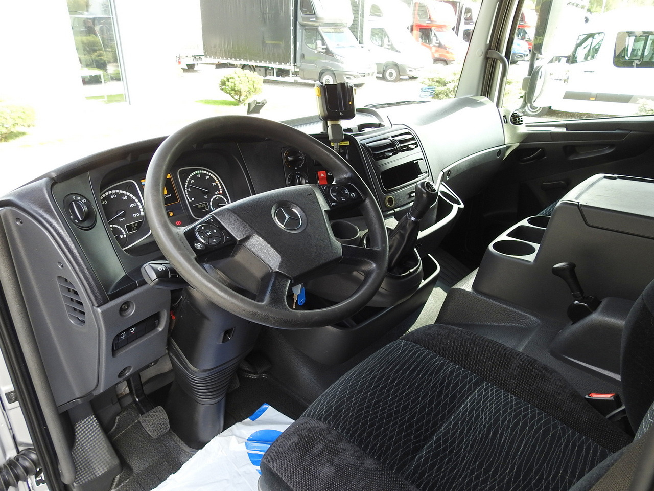 MERCEDES ATEGO 1221 TARPAULIN LIFT 16 PALLETS WEBASTO AIR CONDITIONING PNEUMATICS TWIN WHEELS  230HP - Utilitaire rideaux coulissants (PLSC): photos 2 MERCEDES ATEGO 1221 TARPAULIN LIFT 16 PALLETS WEBASTO AIR CONDITIONING PNEUMATICS TWIN WHEELS  230HP - Utilitaire rideaux coulissants (PLSC): photos 2