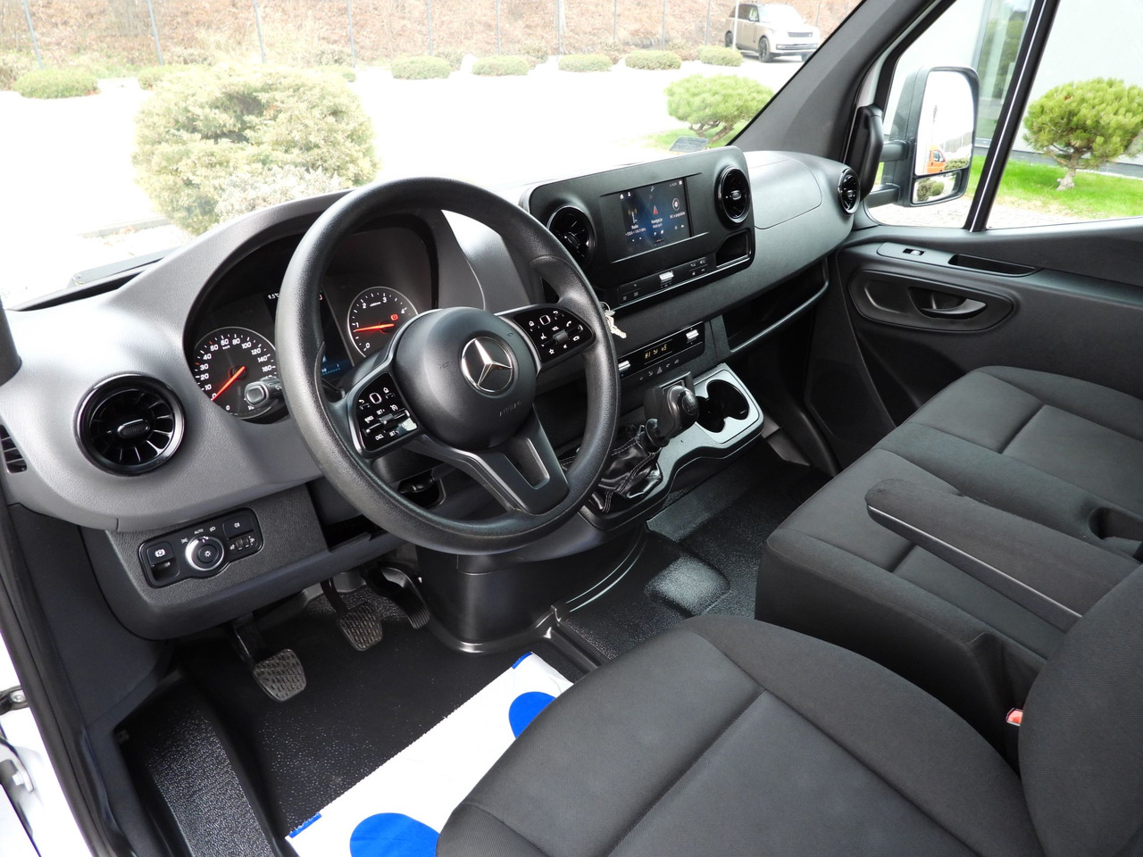 MERCEDES SPRINTER 314 REGRIGERATOR BOX -1*C CRUISE CONTROL NAVIGATION AIR CONDITIONING 140HP - Utilitaire frigorifique: photos 2 MERCEDES SPRINTER 314 REGRIGERATOR BOX -1*C CRUISE CONTROL NAVIGATION AIR CONDITIONING 140HP - Utilitaire frigorifique: photos 2