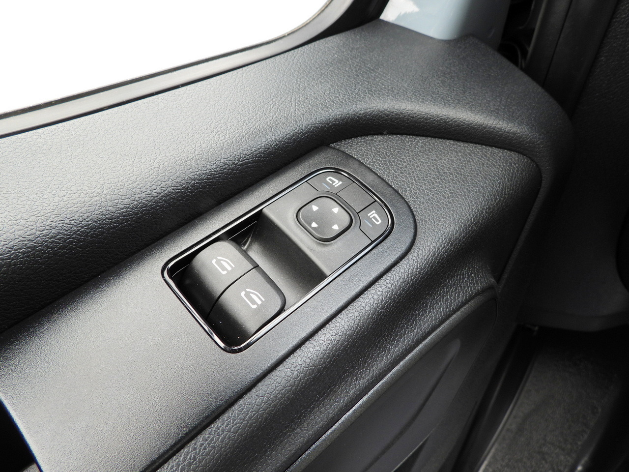 Utilitaire plateau MERCEDES SPRINTER 315 STAKE BODY 8 PALLETS CRUISE CONTROL AIR CONDITIONING  150HP: photos 24