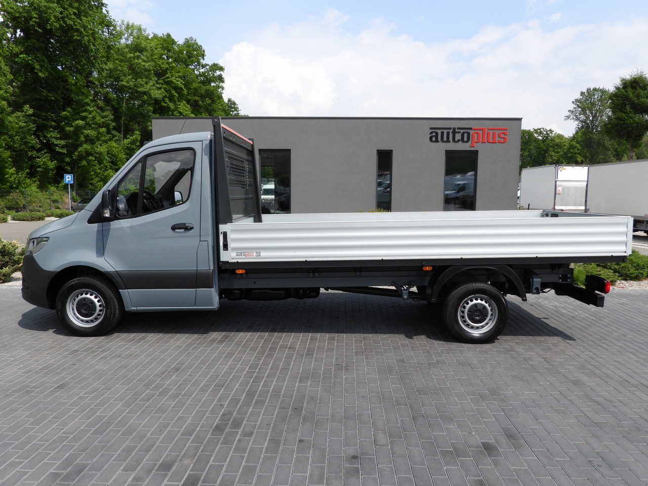 Utilitaire plateau MERCEDES SPRINTER 315 STAKE BODY 8 PALLETS CRUISE CONTROL AIR CONDITIONING  150HP: photos 8