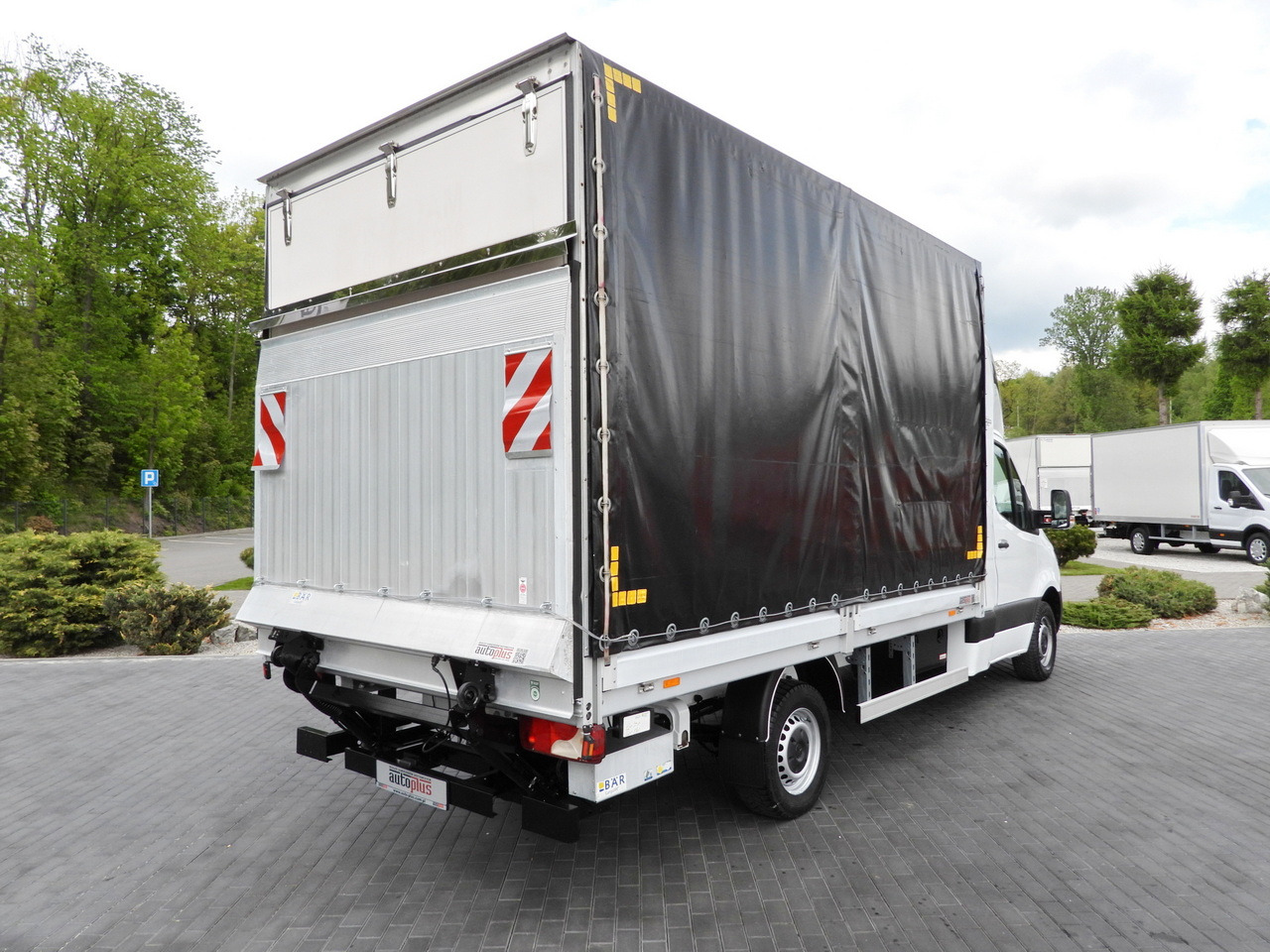 MERCEDES SPRINTER 316 TARPAULIN LIFT 8 PALLETS WEBASTO CRUISE CONTROL AIR CONDITIONING  160HP - Utilitaire rideaux coulissants (PLSC): photos 3 MERCEDES SPRINTER 316 TARPAULIN LIFT 8 PALLETS WEBASTO CRUISE CONTROL AIR CONDITIONING  160HP - Utilitaire rideaux coulissants (PLSC): photos 3