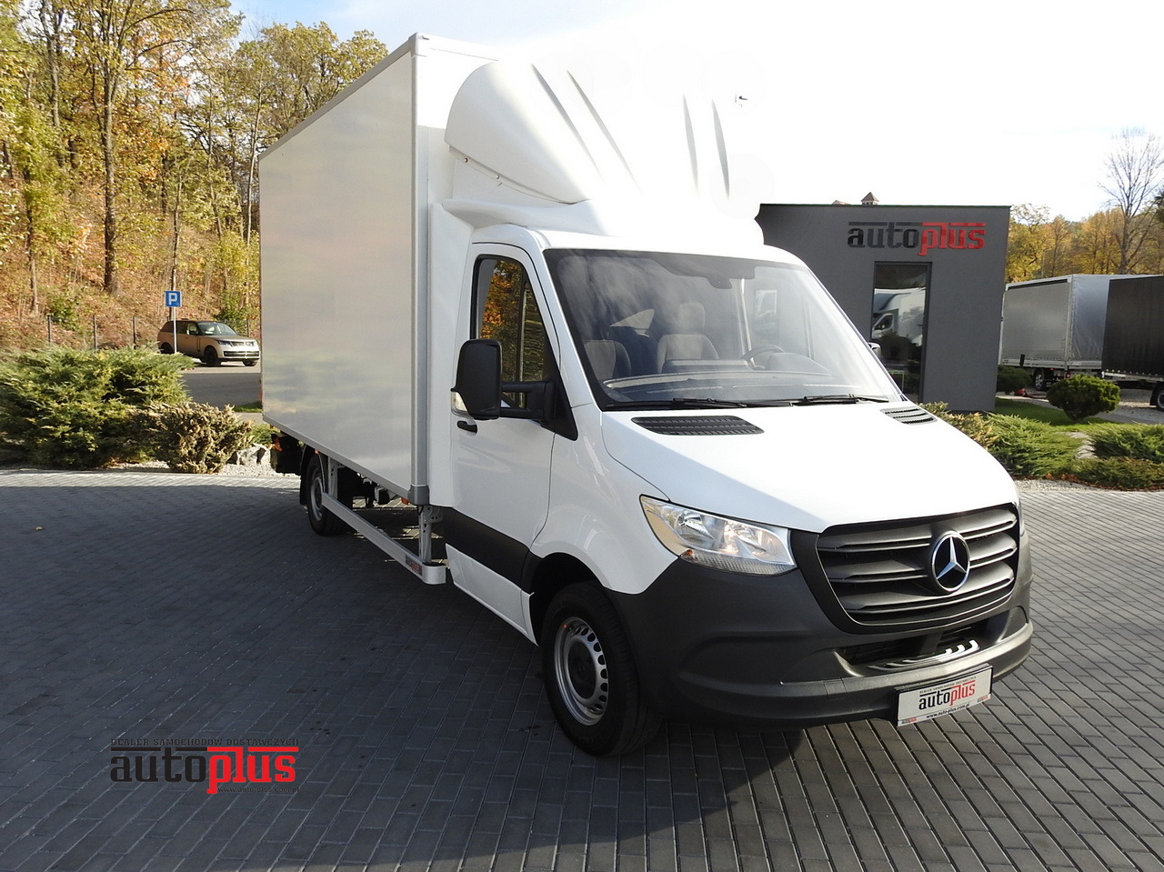 MERCEDES SPRINTER BOX LIFT 8 PALLETS AIR CONDITIONING  150HP - Fourgon grand volume: photos 1 MERCEDES SPRINTER BOX LIFT 8 PALLETS AIR CONDITIONING  150HP - Fourgon grand volume: photos 1