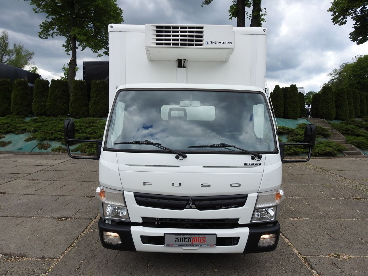 MITSUBISHI CANTER FUSO 7C15 REGRIGERATOR BOX -4*C LIFT POWER SUPPLY 230V AIR CONDITIONING AUTOMATIC TRANSMISSION  150HP - Camion frigorifique: photos 5 MITSUBISHI CANTER FUSO 7C15 REGRIGERATOR BOX -4*C LIFT POWER SUPPLY 230V AIR CONDITIONING AUTOMATIC TRANSMISSION  150HP - Camion frigorifique: photos 5