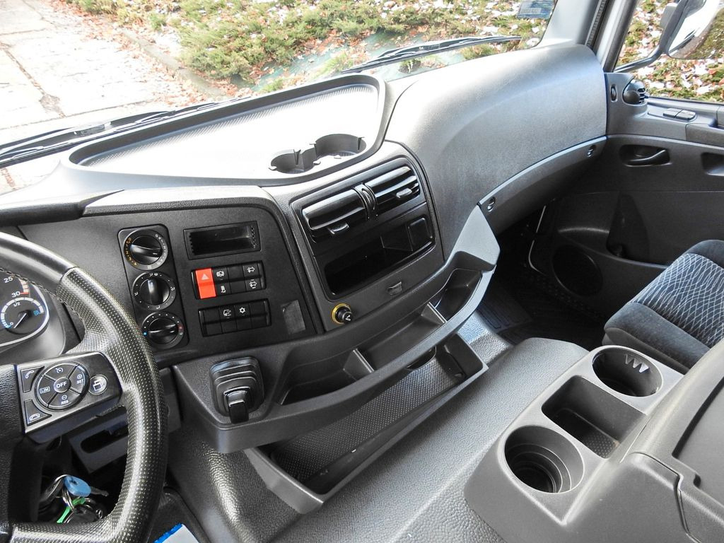 Camion fourgon Mercedes-Benz ATEGO 12.24 KOFFER 18 PALETTEN AUFZUG: photos 27