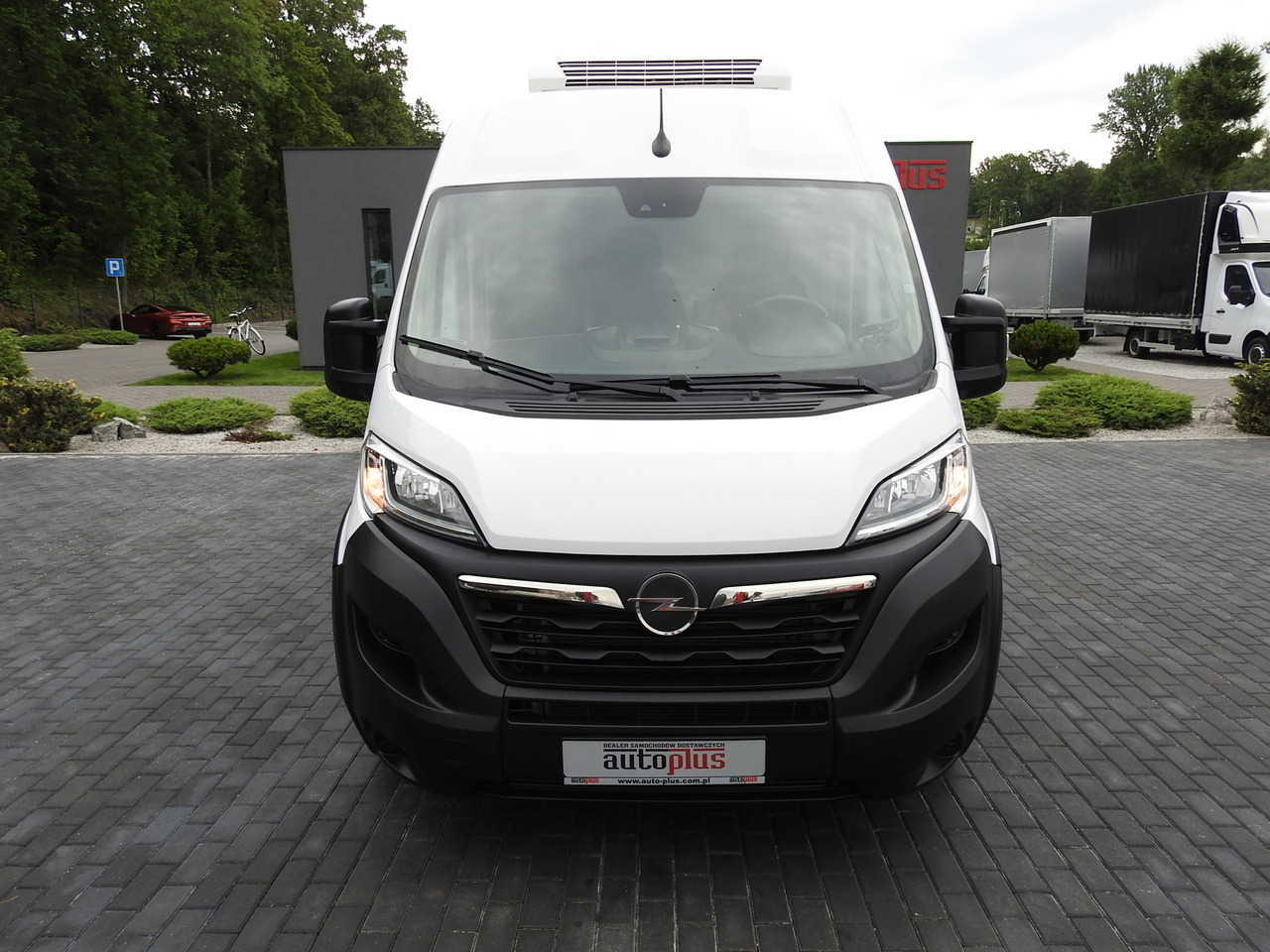 OPEL MOVANO REFRIGERATOR VAN 0*C HEATING FUNCTION AIR CONDITIONING 140HP - Utilitaire frigorifique: photos 5 OPEL MOVANO REFRIGERATOR VAN 0*C HEATING FUNCTION AIR CONDITIONING 140HP - Utilitaire frigorifique: photos 5