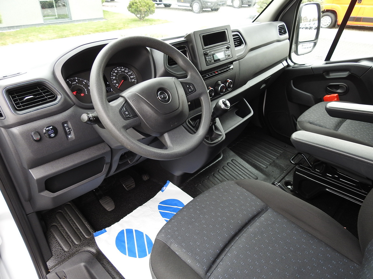 OPEL MOVANO TARPAULIN 8 PALLETS WEBASTO CRUISE CONTROL LED LIGHTS PNEUMATICS AIR CONDITIONING 165HP - Utilitaire rideaux coulissants (PLSC): photos 2 OPEL MOVANO TARPAULIN 8 PALLETS WEBASTO CRUISE CONTROL LED LIGHTS PNEUMATICS AIR CONDITIONING 165HP - Utilitaire rideaux coulissants (PLSC): photos 2