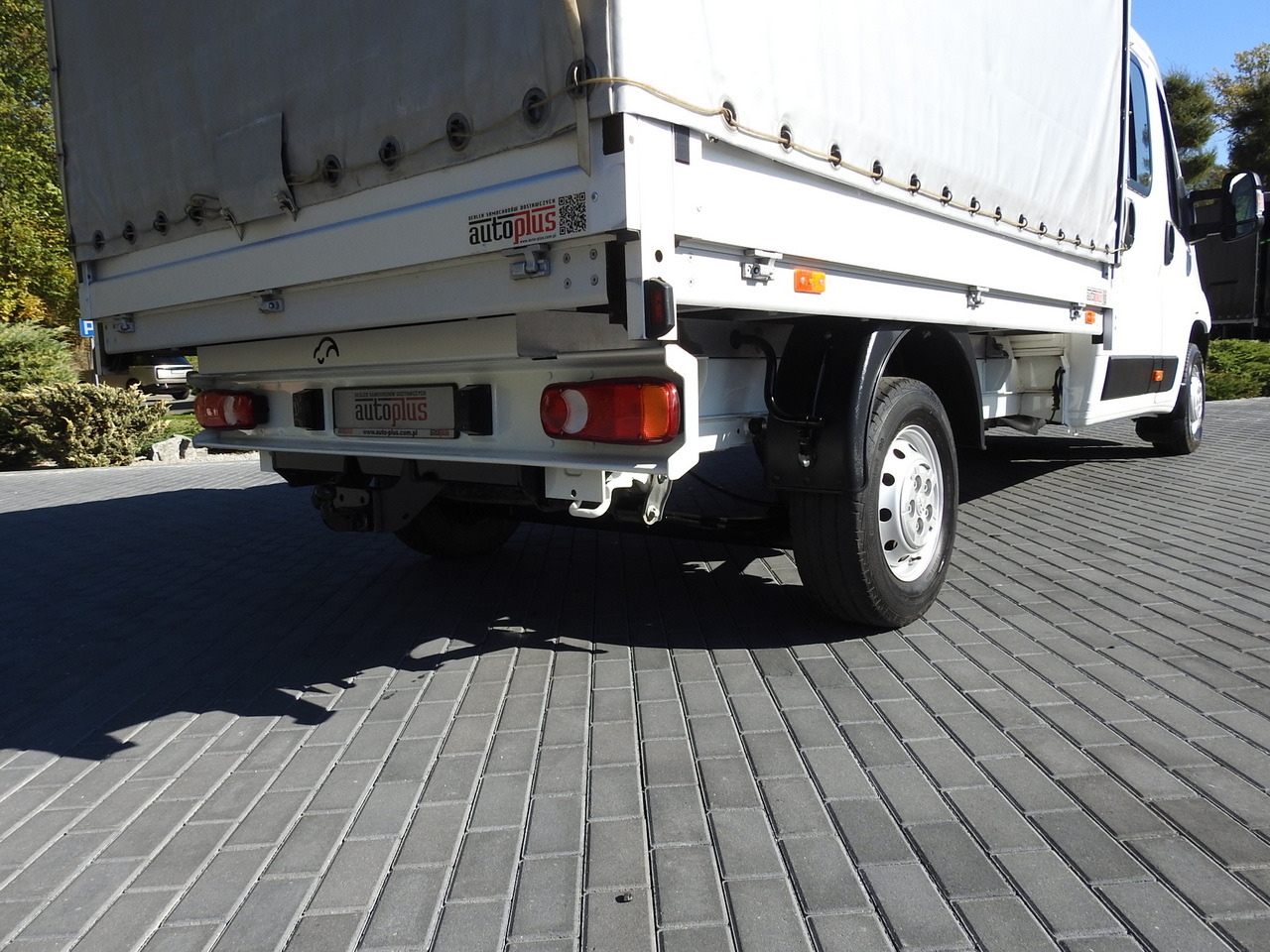 Utilitaire plateau PEUGEOT BOXER STAKE BODY DOUBLE CABIN DOKA 7 SEATS AIR CONDITIONING  140HP: photos 23