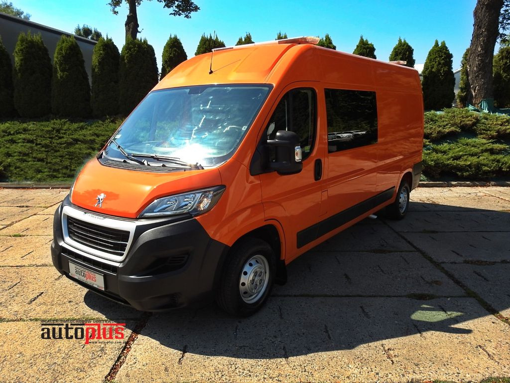 Peugeot BOXER KASTENWAGEN DOPPELKABINE 7 SITZE - Fourgon utilitaire, Utilitaire double cabine: photos 1 Peugeot BOXER KASTENWAGEN DOPPELKABINE 7 SITZE - Fourgon utilitaire, Utilitaire double cabine: photos 1