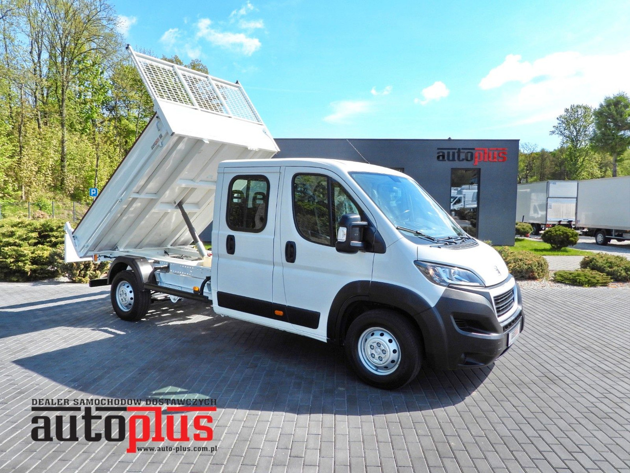 Peugeot BOXER KIPPER DOPPELKABINE DOKA 7 SITZE TEMPOMAT - Utilitaire benne, Utilitaire double cabine: photos 1 Peugeot BOXER KIPPER DOPPELKABINE DOKA 7 SITZE TEMPOMAT - Utilitaire benne, Utilitaire double cabine: photos 1