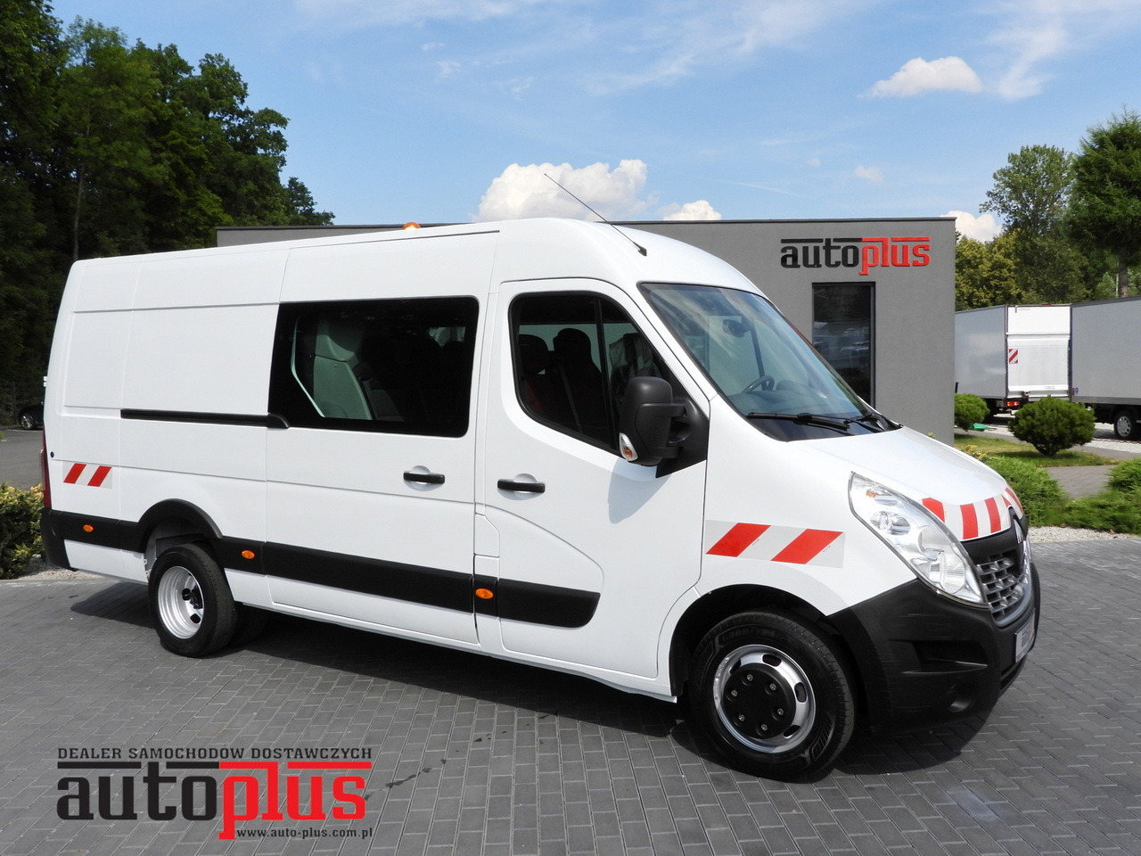 RENAULT MASTER BOX DELIVERY VAN 7 SEATS CRUISE CONTROL TWIN WHEELS AIR CONDITIONING 145HP - Fourgon utilitaire: photos 1 RENAULT MASTER BOX DELIVERY VAN 7 SEATS CRUISE CONTROL TWIN WHEELS AIR CONDITIONING 145HP - Fourgon utilitaire: photos 1