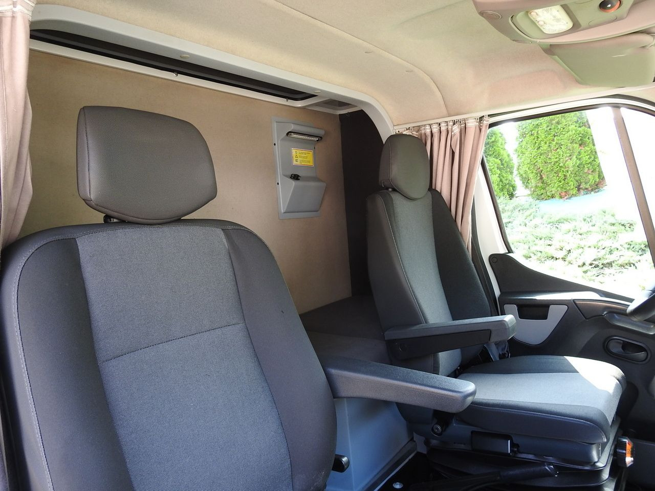 Utilitaire rideaux coulissants (PLSC) RENAULT MASTER: photos 36 Utilitaire rideaux coulissants (PLSC) RENAULT MASTER: photos 36