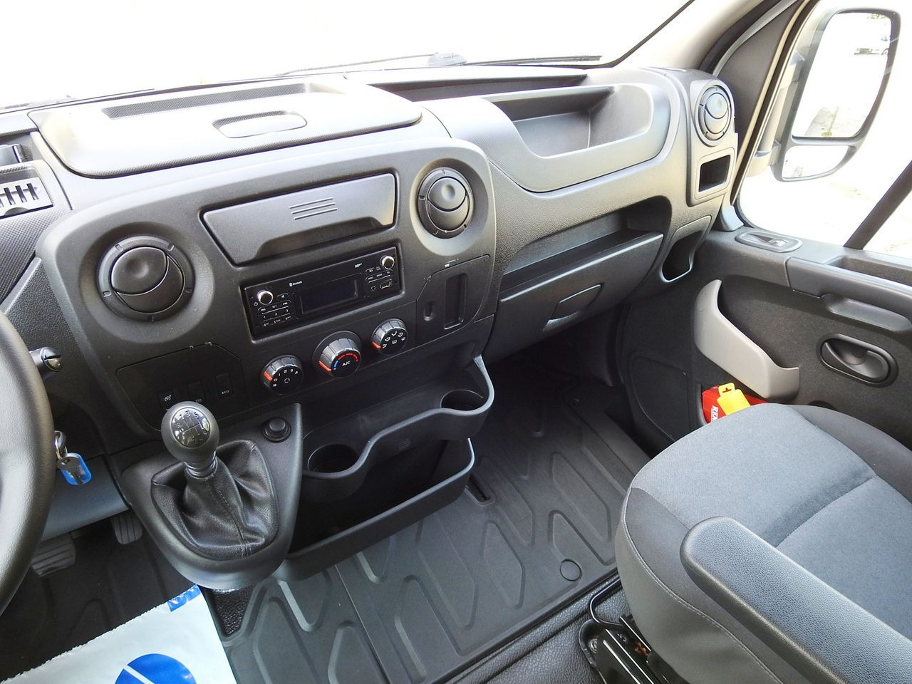 Utilitaire rideaux coulissants (PLSC) RENAULT MASTER: photos 31 Utilitaire rideaux coulissants (PLSC) RENAULT MASTER: photos 31