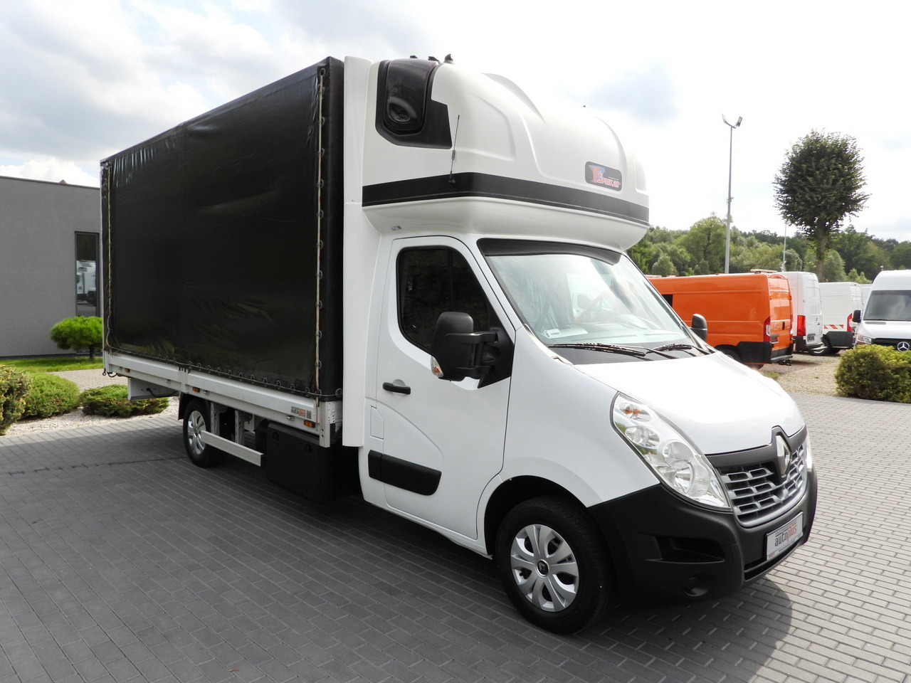 RENAULT MASTER TARPAULIN 10 PALLETS WEBASTO CRUISE CONTROL PNEUMATICS AIR CONDITIONING 170HP - Utilitaire rideaux coulissants (PLSC): photos 4 RENAULT MASTER TARPAULIN 10 PALLETS WEBASTO CRUISE CONTROL PNEUMATICS AIR CONDITIONING 170HP - Utilitaire rideaux coulissants (PLSC): photos 4