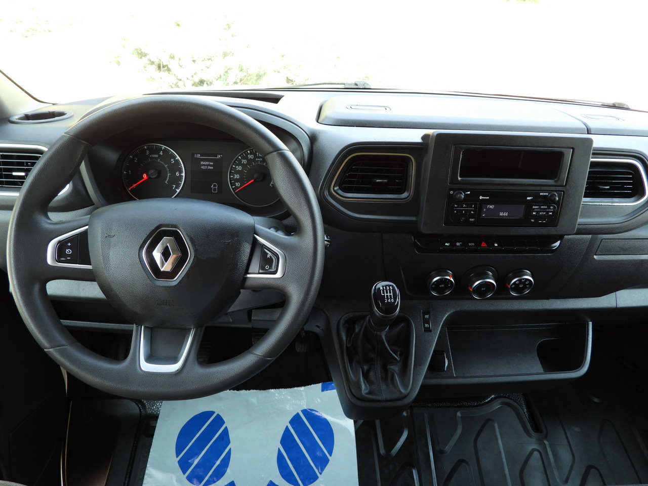 Utilitaire rideaux coulissants (PLSC) RENAULT MASTER TARPAULIN LIFT 10 PALLETS WEBASTO CRUISE CONTROL LED LIGHTS PNEUMATICS AIR CONDITIONING 165HP: photos 31 Utilitaire rideaux coulissants (PLSC) RENAULT MASTER TARPAULIN LIFT 10 PALLETS WEBASTO CRUISE CONTROL LED LIGHTS PNEUMATICS AIR CONDITIONING 165HP: photos 31