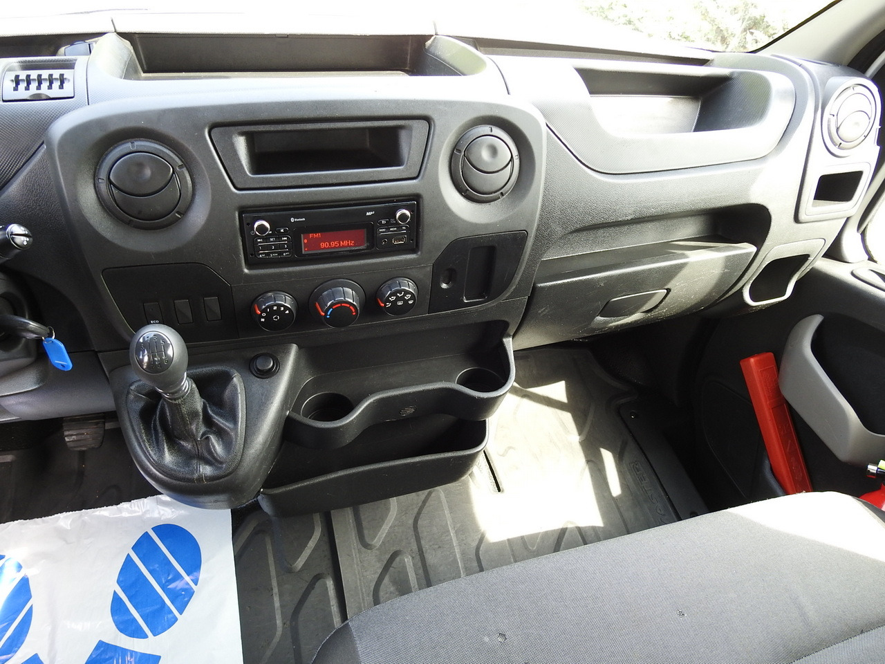 Utilitaire benne RENAULT MASTER TIPPER 130HP: photos 28 Utilitaire benne RENAULT MASTER TIPPER 130HP: photos 28