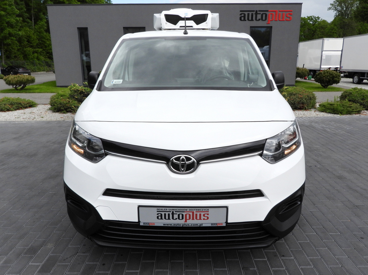 TOYOTA PROACE CITY REFRIGERATOR VAN -15*C POWER SUPPLY 230V CRUISE CONTROL AIR CONDITIONING 100HP - Utilitaire frigorifique: photos 5 TOYOTA PROACE CITY REFRIGERATOR VAN -15*C POWER SUPPLY 230V CRUISE CONTROL AIR CONDITIONING 100HP - Utilitaire frigorifique: photos 5