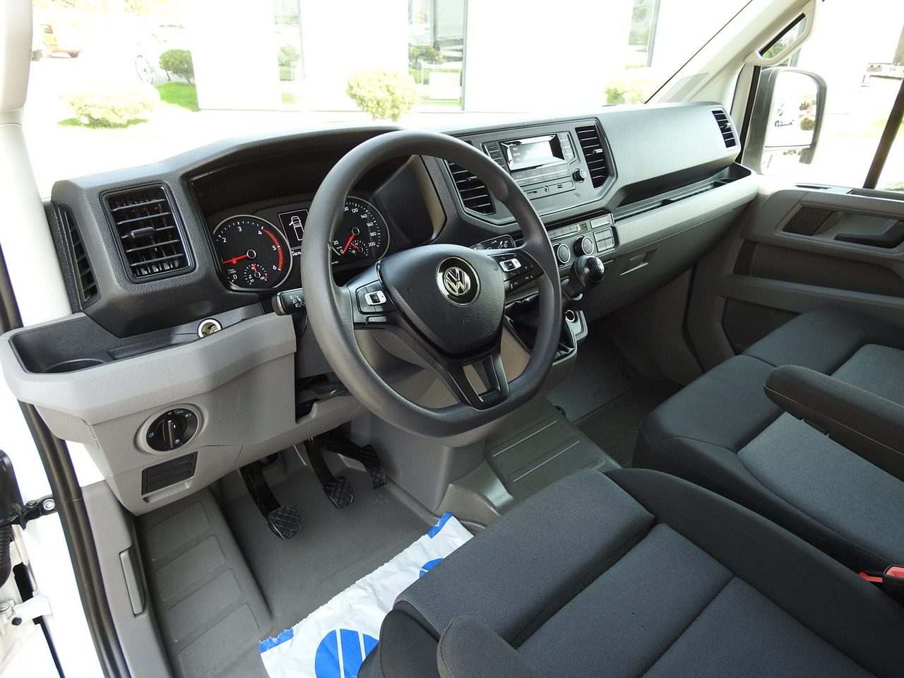 VOLKSWAGEN CRAFTER TARPAULIN 10 PALLETS WEBASTO CRUISE CONTROL AIR CONDITIONING LED LIGHTS 180HP - Utilitaire rideaux coulissants (PLSC): photos 2 VOLKSWAGEN CRAFTER TARPAULIN 10 PALLETS WEBASTO CRUISE CONTROL AIR CONDITIONING LED LIGHTS 180HP - Utilitaire rideaux coulissants (PLSC): photos 2