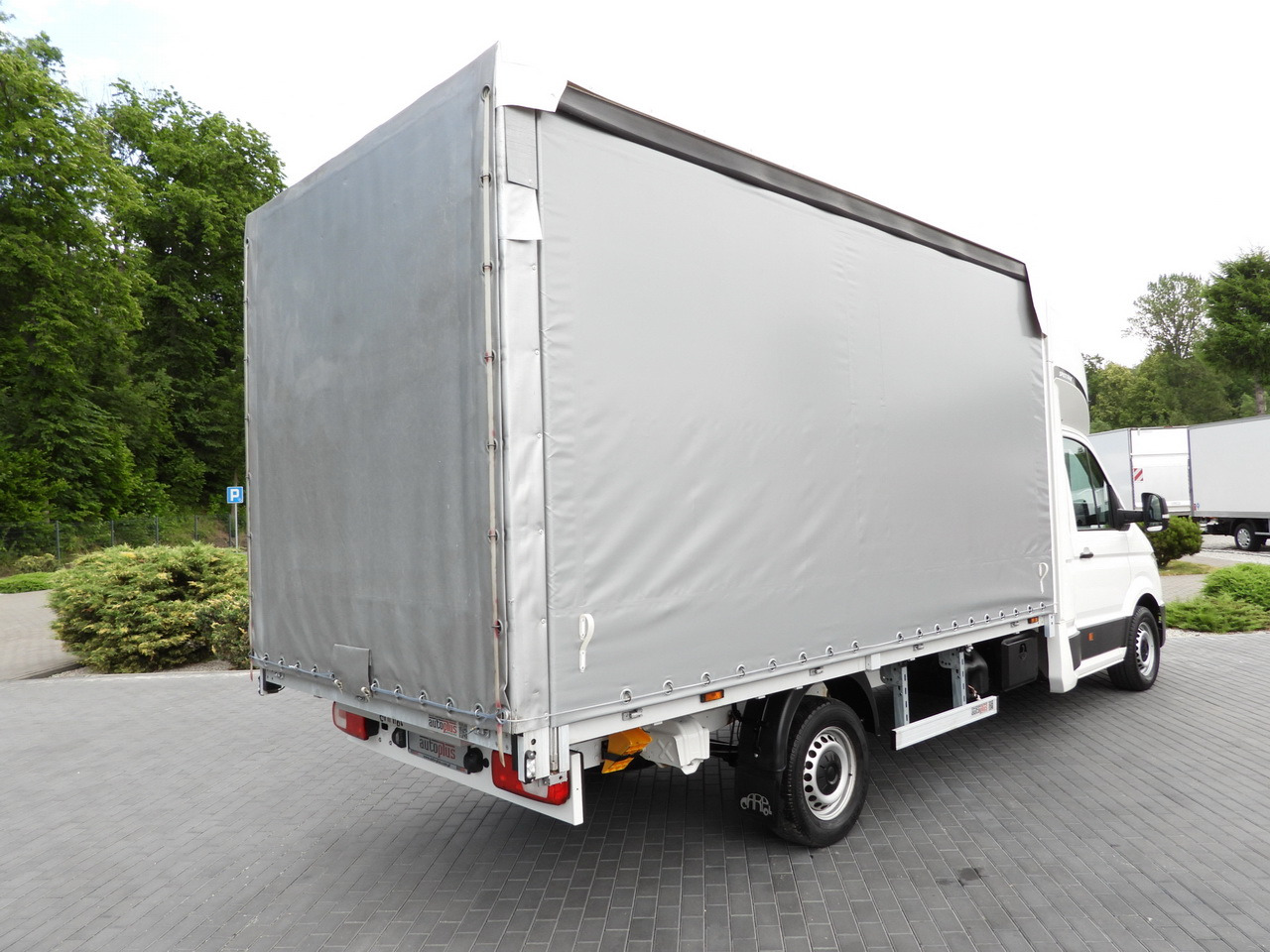 VOLKSWAGEN CRAFTER TARPAULIN 8 PALLETS CRUISE CONTROL LED LIGHTS AIR CONDITIONING 180HP - Utilitaire rideaux coulissants (PLSC): photos 3 VOLKSWAGEN CRAFTER TARPAULIN 8 PALLETS CRUISE CONTROL LED LIGHTS AIR CONDITIONING 180HP - Utilitaire rideaux coulissants (PLSC): photos 3
