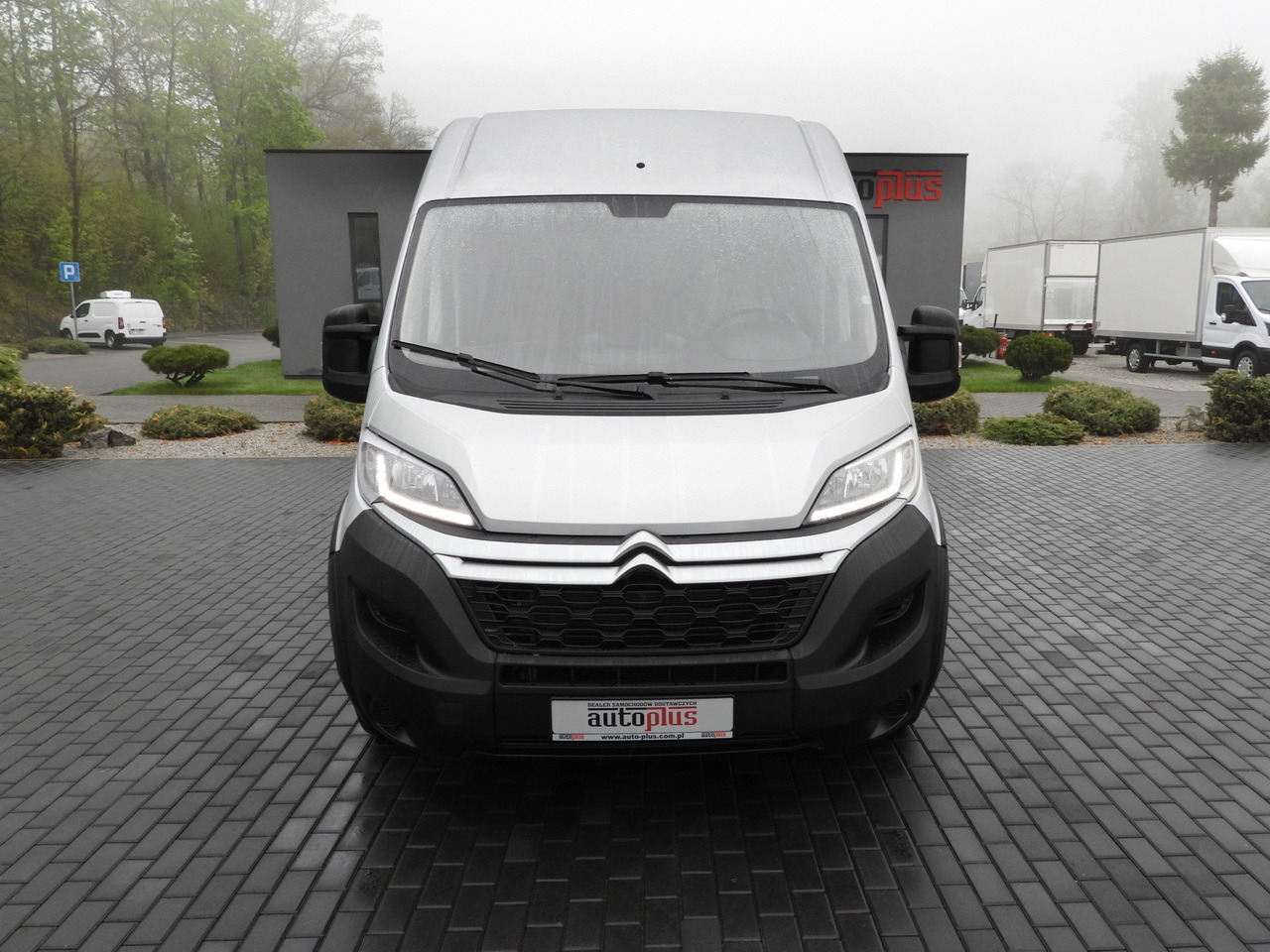 CITROEN JUMPER BOX DELIVERY VAN 7 SEATS CRUISE CONTROL LED LIGHTS AIR CONDITIONING 165HP - Véhicule utilitaire: photos 5 CITROEN JUMPER BOX DELIVERY VAN 7 SEATS CRUISE CONTROL LED LIGHTS AIR CONDITIONING 165HP - Véhicule utilitaire: photos 5