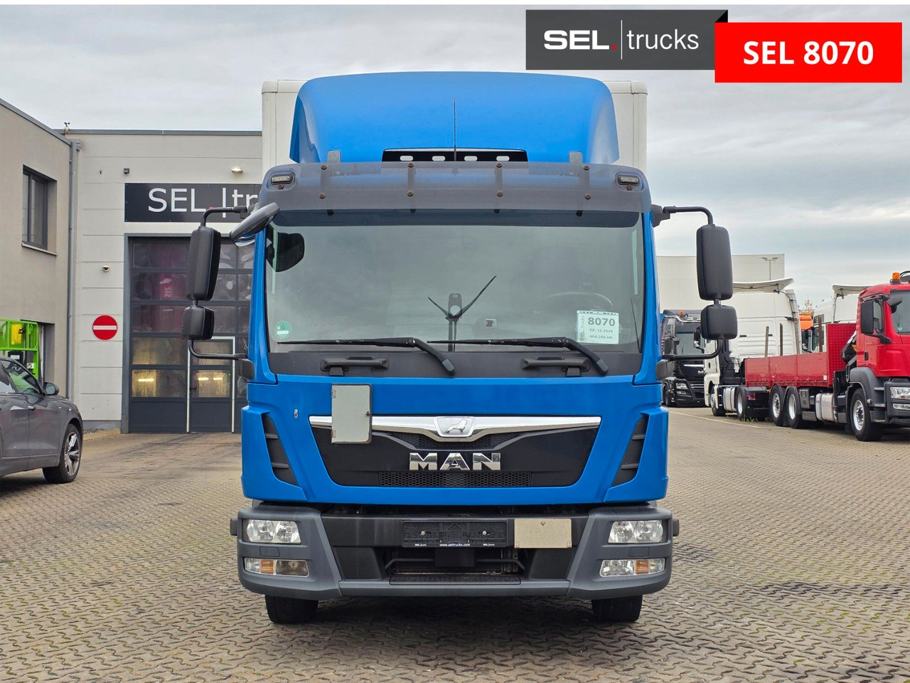 MAN TGL 12.220 4x2 BL / Ladebordwand - Camion fourgon: photos 2 MAN TGL 12.220 4x2 BL / Ladebordwand - Camion fourgon: photos 2