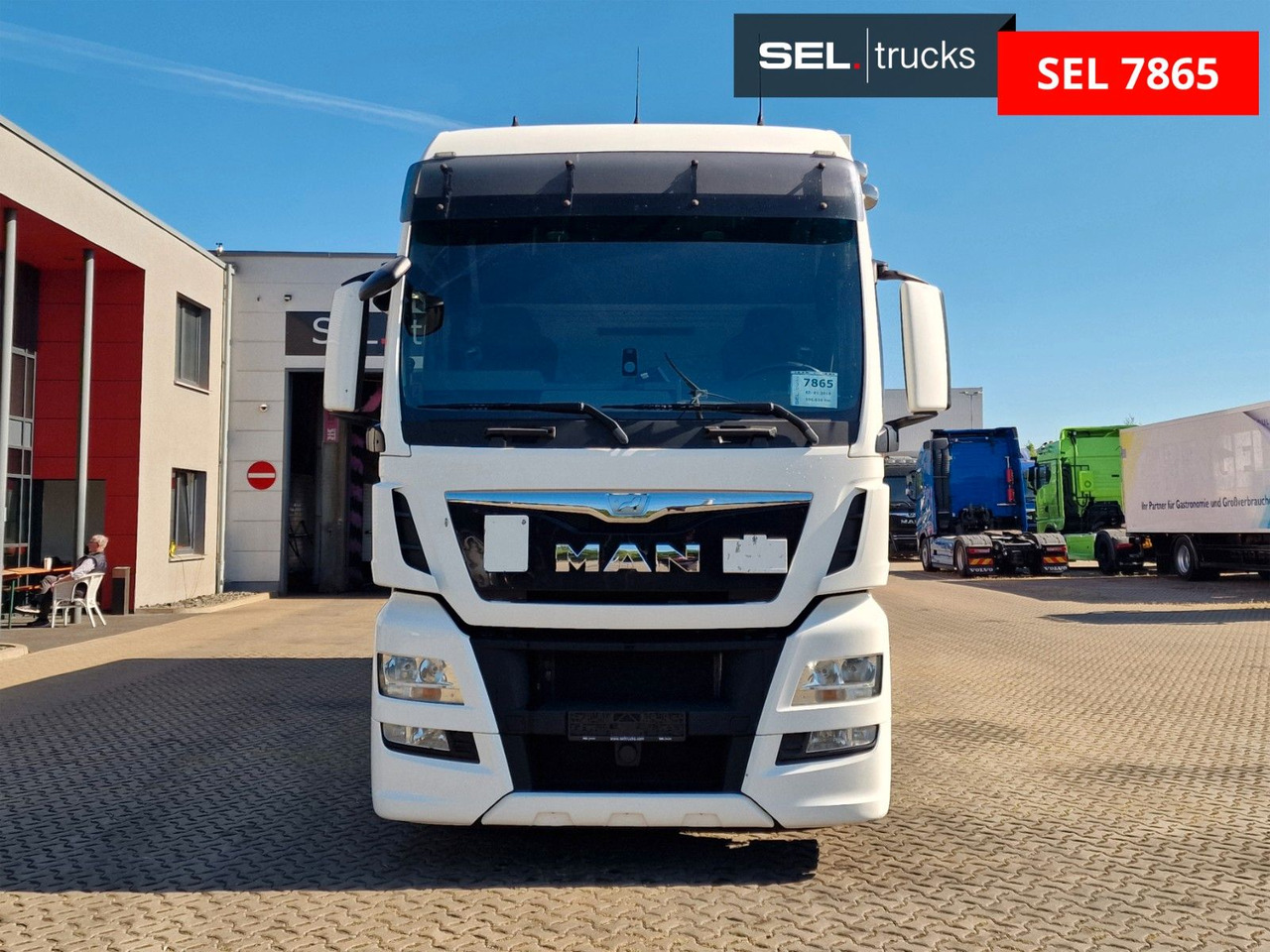 MAN TGX 24.400 6X2-2 LL-U / Intarder / Ldbw / Konvek - Camion fourgon: photos 2 MAN TGX 24.400 6X2-2 LL-U / Intarder / Ldbw / Konvek - Camion fourgon: photos 2