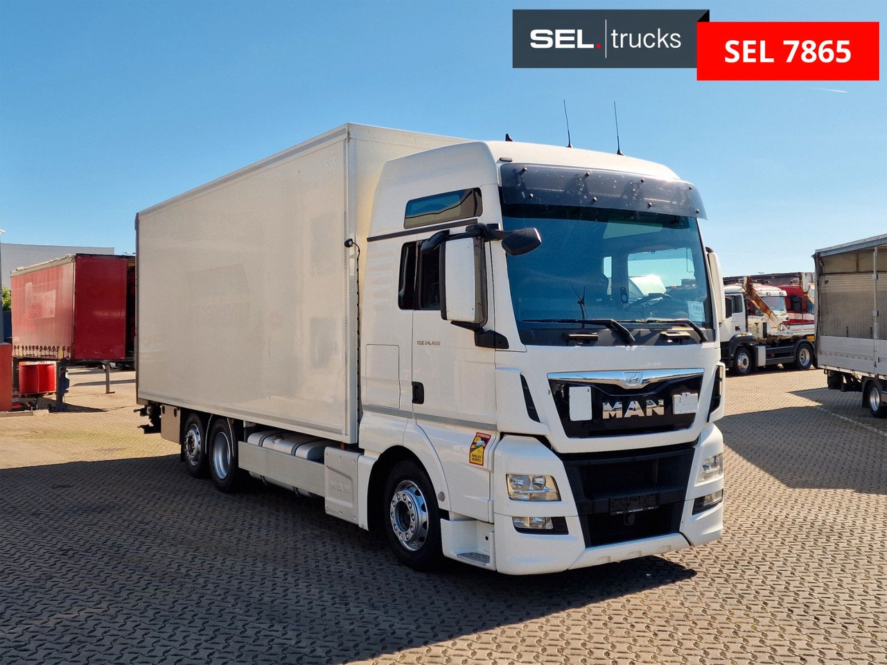 MAN TGX 24.400 6X2-2 LL-U / Intarder / Ldbw / Konvek - Camion fourgon: photos 3 MAN TGX 24.400 6X2-2 LL-U / Intarder / Ldbw / Konvek - Camion fourgon: photos 3