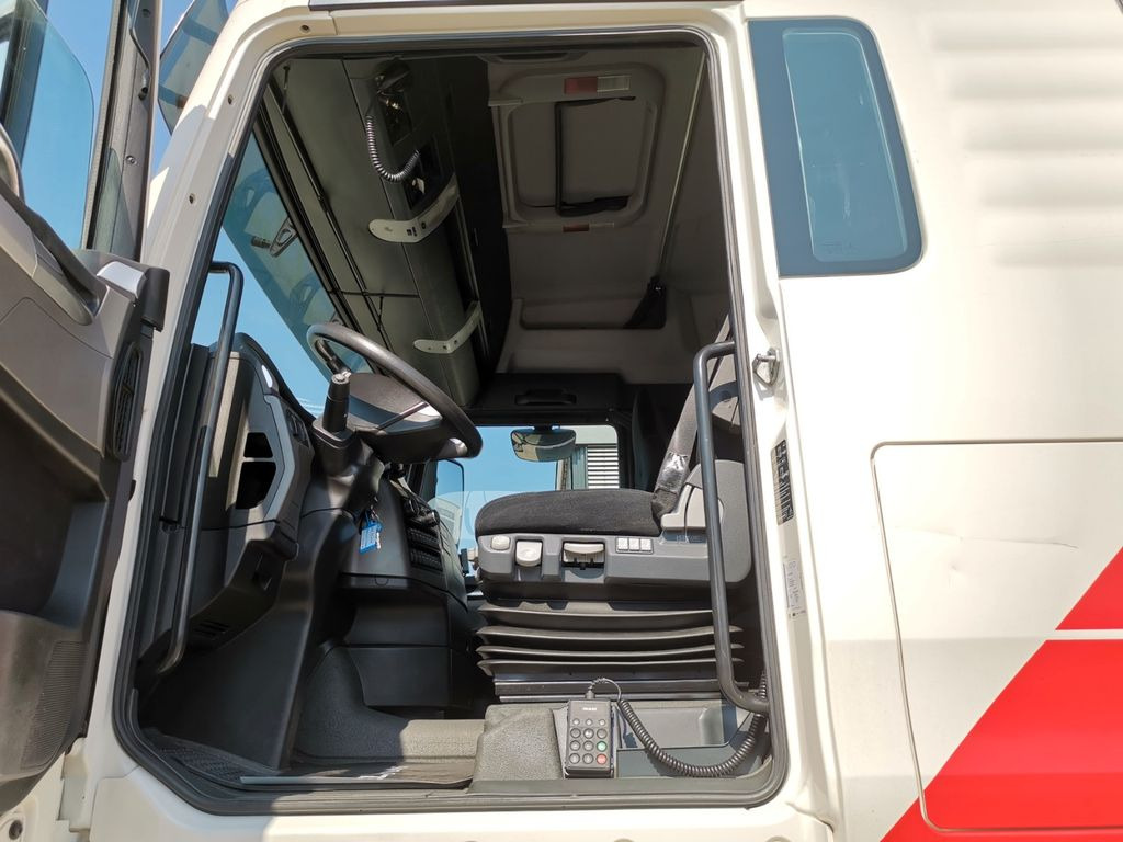 Camion grue MAN TGX 26.440 6X2-4 BL /Fassi /Lenkachse /Intarder MAN TGX 26.440 6X2-4 BL /Fassi /Lenkachse /Intarder: photos 9