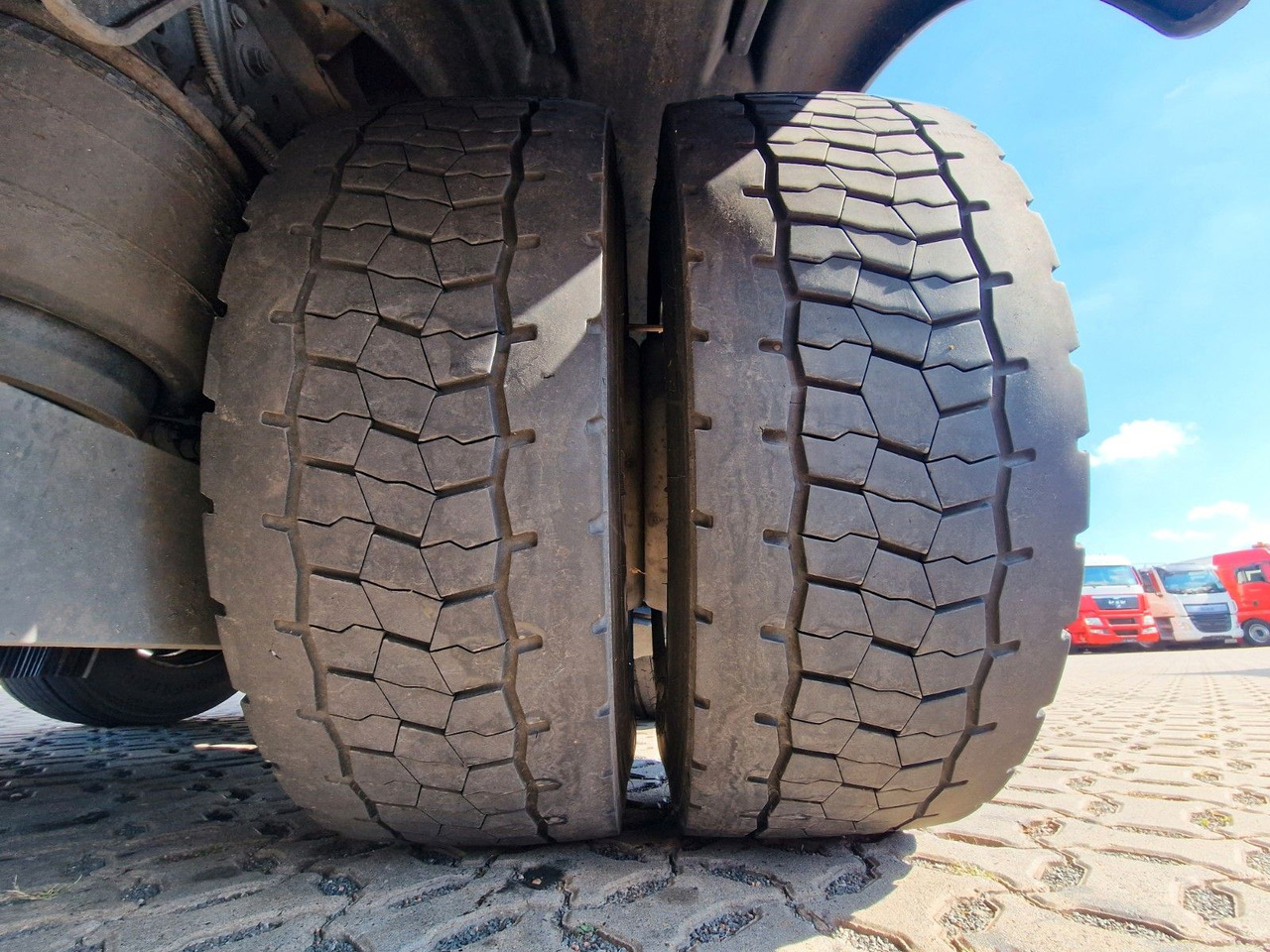 Camion pour le transport de boissons Mercedes-Benz Actros 2543 / Retarder / Lenkachse / Liftachse: photos 24