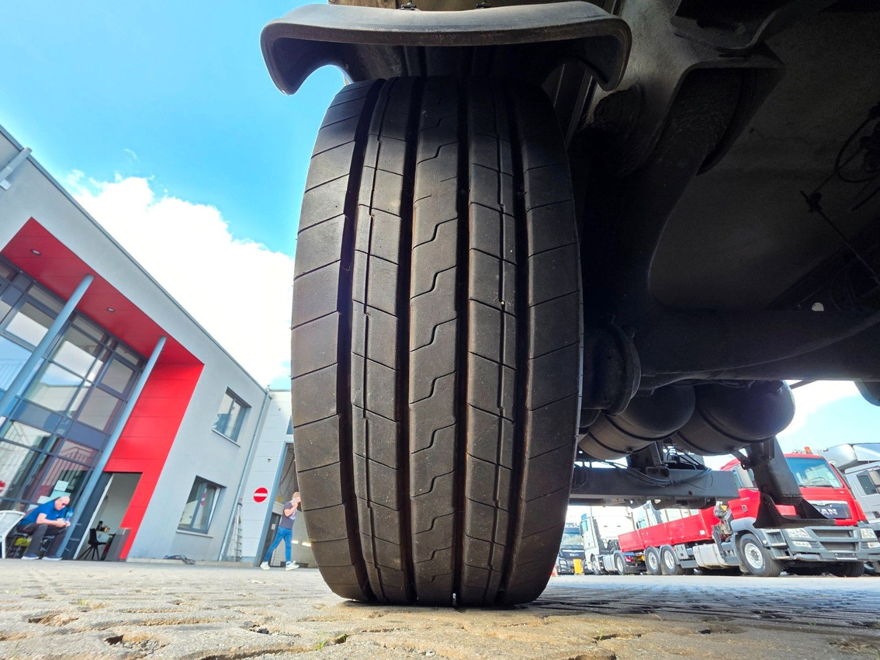 Remorque frigorifique ROHR Rohr RZK/18 IV / Ladebordwand: photos 40 Remorque frigorifique ROHR Rohr RZK/18 IV / Ladebordwand: photos 40