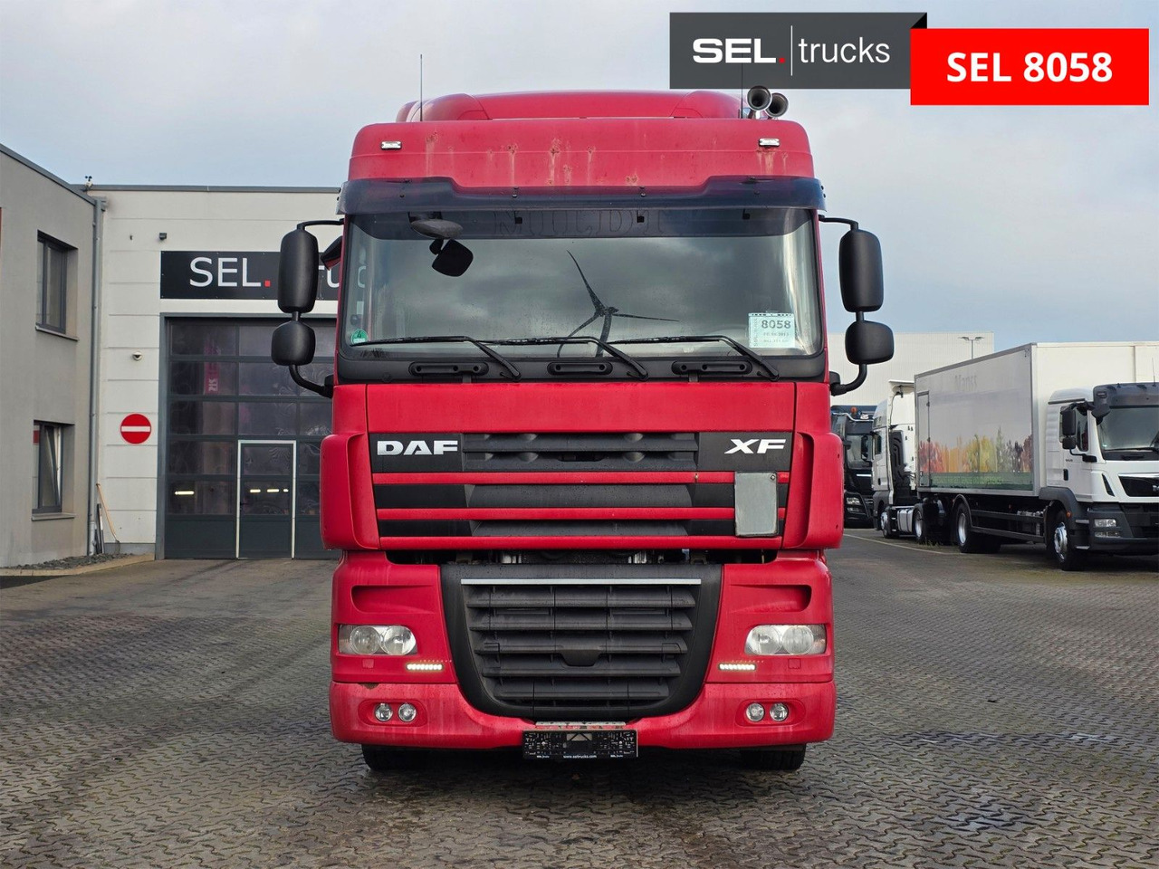 DAF XF 105.460 / ZF Intarder / Standklimaanlage - Tracteur routier: photos 2 DAF XF 105.460 / ZF Intarder / Standklimaanlage - Tracteur routier: photos 2