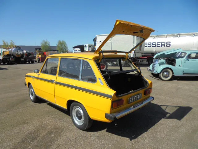 Voiture à hayon DAF 66 1300 Marathon: photos 7