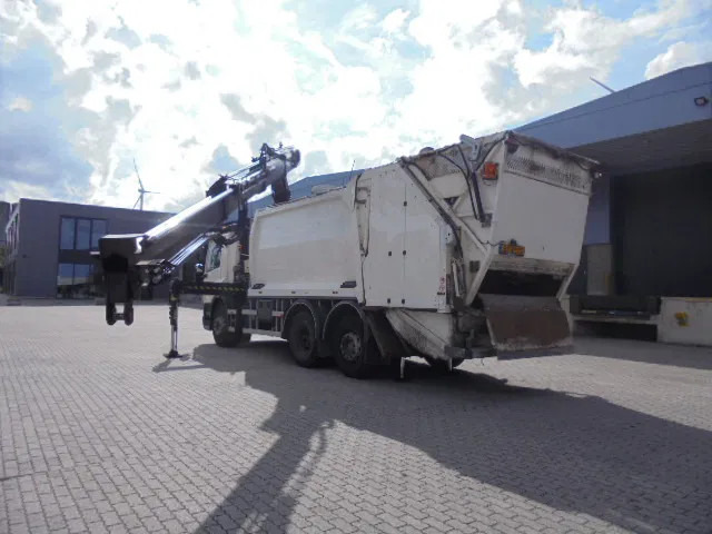 Crédit-bail de DAF CF 75 6X2 DAF CF 75 6X2: photos 19 Crédit-bail de DAF CF 75 6X2 DAF CF 75 6X2: photos 19