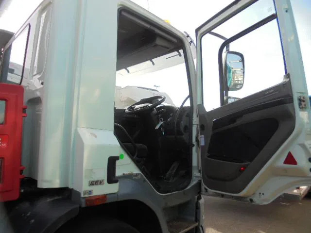 DAF FAN CF250 6X2 EEV - Benne à ordures ménagères: photos 5 DAF FAN CF250 6X2 EEV - Benne à ordures ménagères: photos 5