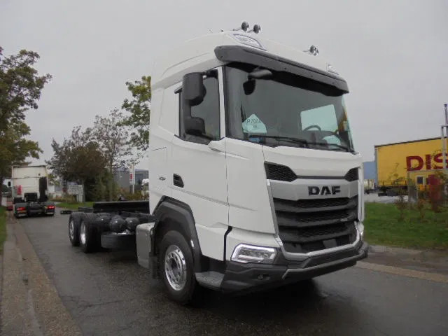 DAF XF 480 6X2 MET FABRIEKS GARANTIE - Châssis cabine: photos 3 DAF XF 480 6X2 MET FABRIEKS GARANTIE - Châssis cabine: photos 3
