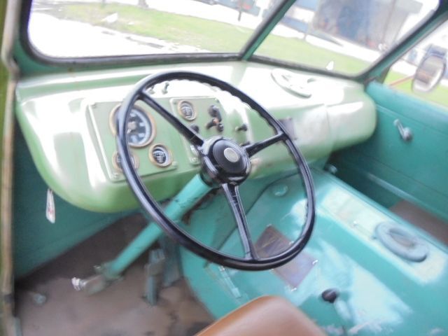 Camion plateau Diversen F.N. 4RM/62C 4X4: photos 12 Camion plateau Diversen F.N. 4RM/62C 4X4: photos 12