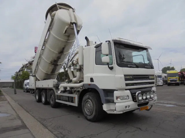 Ginaf X 4243 TS 8X4 NL TRUCK - Camion hydrocureur: photos 2 Ginaf X 4243 TS 8X4 NL TRUCK - Camion hydrocureur: photos 2