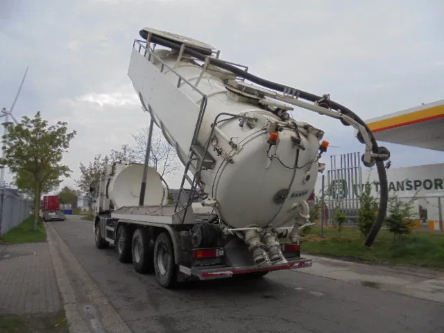 Ginaf X 4243 TS 8X4 NL TRUCK - Camion hydrocureur: photos 5 Ginaf X 4243 TS 8X4 NL TRUCK - Camion hydrocureur: photos 5