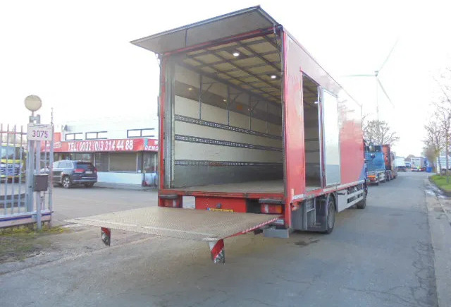 MAN TGM 12-250 - Camion fourgon: photos 4 MAN TGM 12-250 - Camion fourgon: photos 4