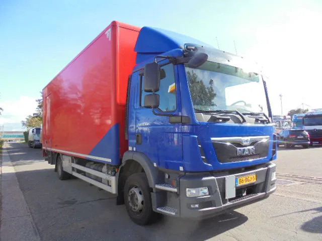 MAN TGM 12.250 NL TRUCK - Camion fourgon: photos 3 MAN TGM 12.250 NL TRUCK - Camion fourgon: photos 3