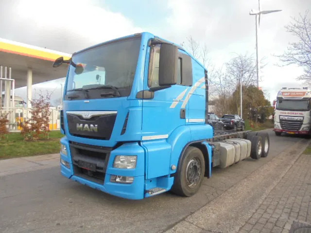 MAN TGS 23.440 6X2 RETARDER - Camion porte-voitures: photos 1 MAN TGS 23.440 6X2 RETARDER - Camion porte-voitures: photos 1