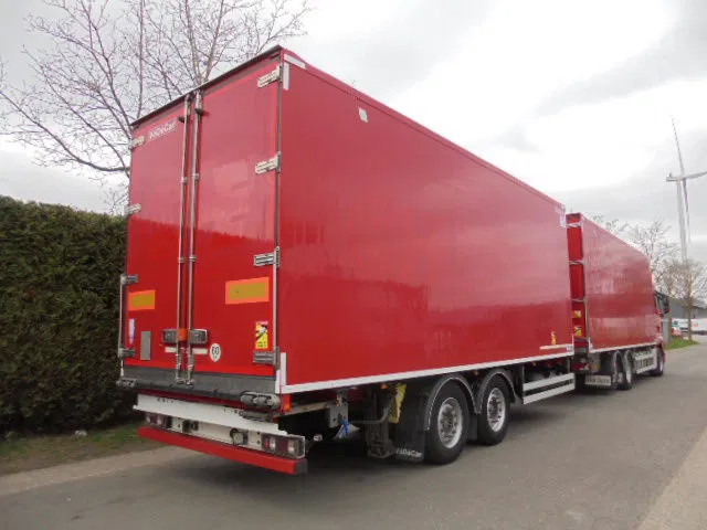 MAN TGX 26.500 XXL + RETARDER + FRC 2026 - Camion frigorifique: photos 4 MAN TGX 26.500 XXL + RETARDER + FRC 2026 - Camion frigorifique: photos 4