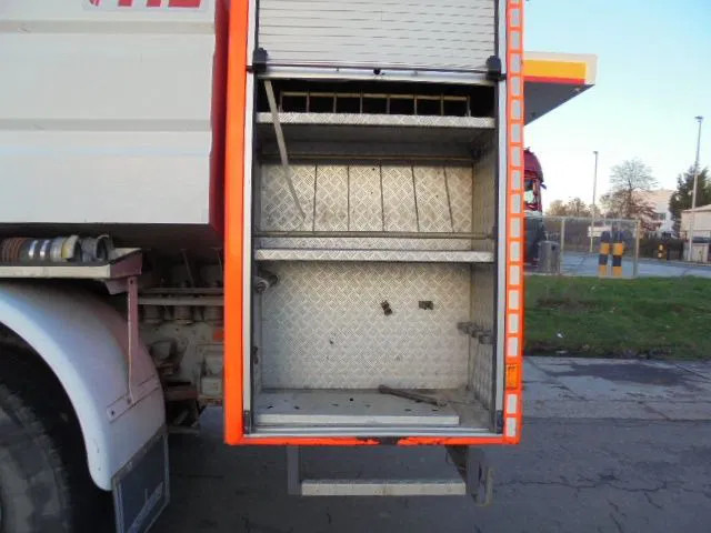 Camion de pompier Renault C A07 C1: photos 8