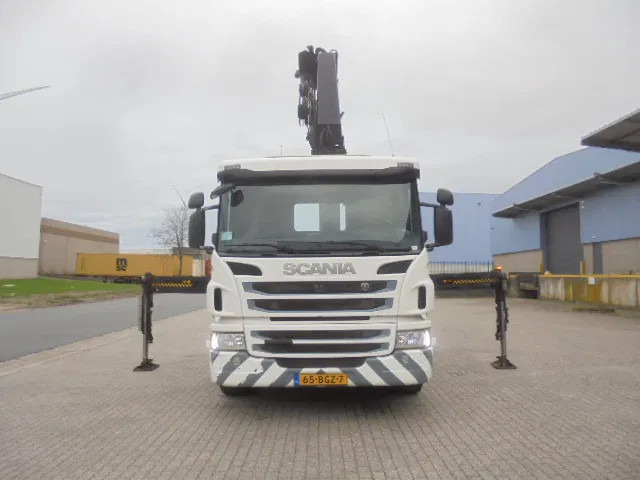 Scania P370 8X2 HAAK + KRAAN NL TRUCK LOW KM - Camion ampliroll, Camion grue: photos 5 Scania P370 8X2 HAAK + KRAAN NL TRUCK LOW KM - Camion ampliroll, Camion grue: photos 5