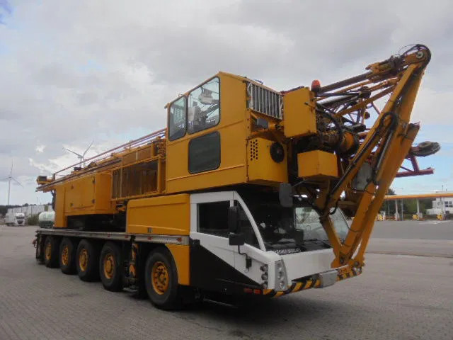 Spierings SK599-AT5 10X6 NL KENTEKEN - Grue à tour: photos 2 Spierings SK599-AT5 10X6 NL KENTEKEN - Grue à tour: photos 2