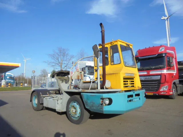 Terberg YT NL TRUCK - Tracteur portuaire: photos 3 Terberg YT NL TRUCK - Tracteur portuaire: photos 3
