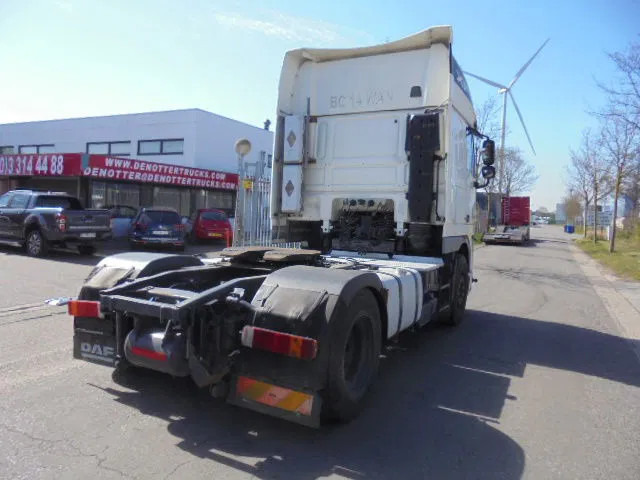 DAF XF 105.460 SUPERSPACE - Tracteur routier: photos 4 DAF XF 105.460 SUPERSPACE - Tracteur routier: photos 4